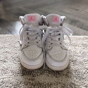 AIR JORDAN 1 MID ‘ICE CREAM'